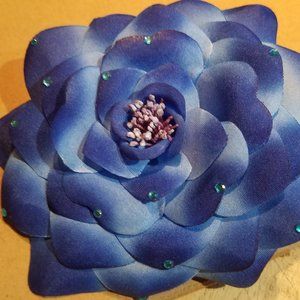 Avon Blue Flower Pin